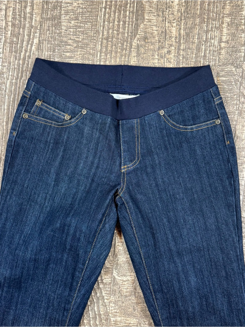 Boston Proper Fitted Women’s Dark Blue Stretch Waistband Pull on Jeans